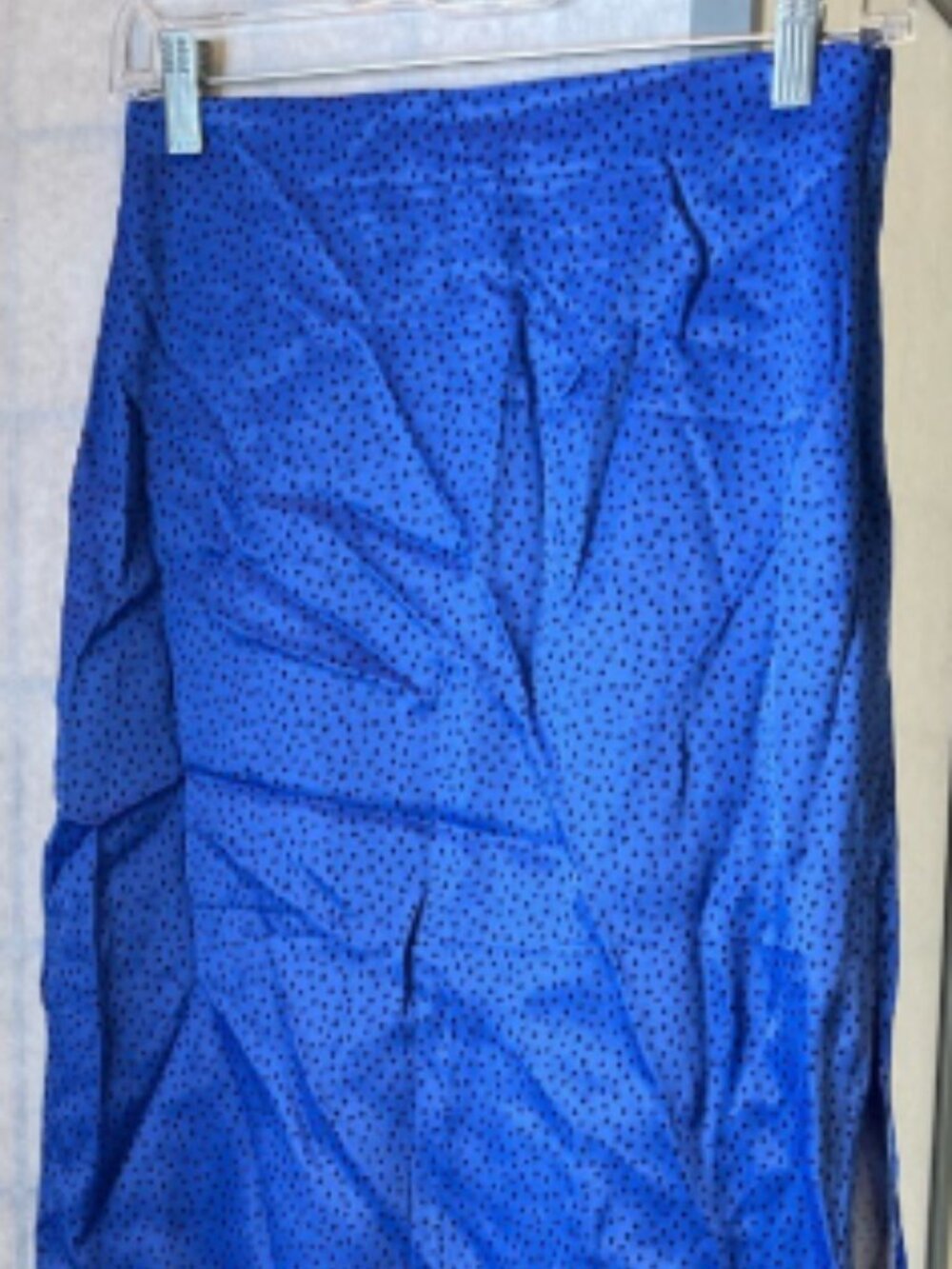 Zara
Blue midi skirt - XS
